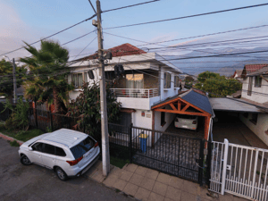 casa-amplia-con-jardin-y-piscina-(169500)-1