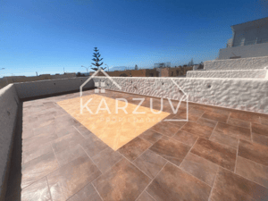 amplia-casa-con-jardin-en-zona-tranquila-(173795)-1