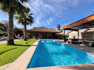 excelente-y-amplia-casa-colonial-en-lampa-(100539)-1