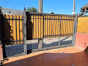 casa-cercana-a-las-torres-en-lo-prado-gran-terreno-1