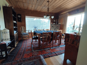 -4