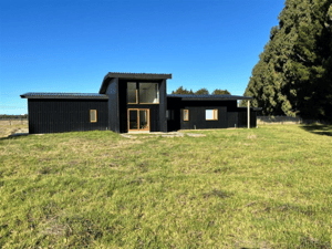 101132937-1