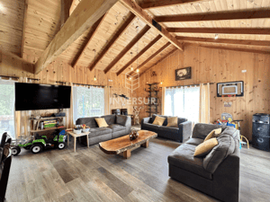 parcela-con-entorno-natural-con-2-casas-(134922)-1