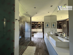 -4