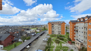 102138221-1