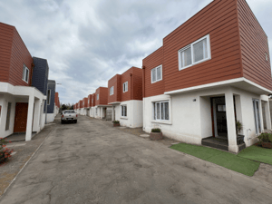 nueva-casa-en-condominio-en-pleno-centro-de-mal-1