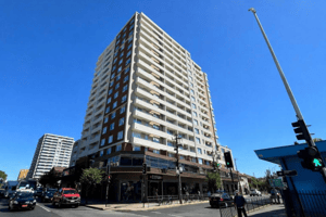 vive-con-estilo-en-amplio-departamento-(153708)-1