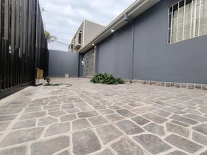 casa-remodelada---4d-2b-y-gran-patio-para-4-veh-1