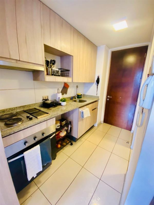 102138035-1