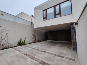 casa-moderna-y-segura-en-el-mejor-sector-de-co-1