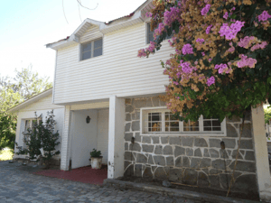 espectacular-casa-con-piscina-(166607)-1