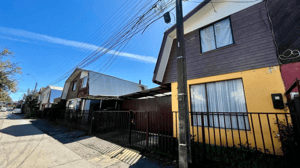 se-vende-casa-en-villa-las-quintas,-los-angeles-1