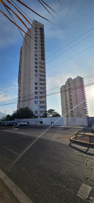 102141379-1