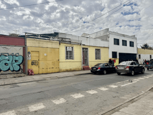 gran-terreno-comercial-con-construccion-y-galpo-1