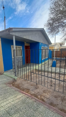 oportunidad-casa-familiar-en-sector-los-estand-1
