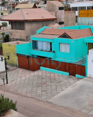 amplia-casa-con-jardin-en-iquique-(168839)-1