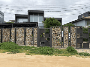 maravillosa-casa-amoblada-frente-al-mar-1