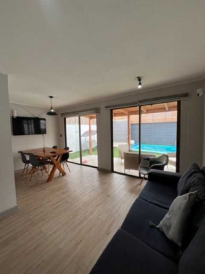 amplia-casa-con-diseno-moderno-(169247)-1