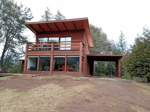 casa-inserta-en-plena-naturaleza,-parcela-(169-1