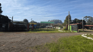 rrb//-vende-amplio-terreno-con-casa-(171763)-1