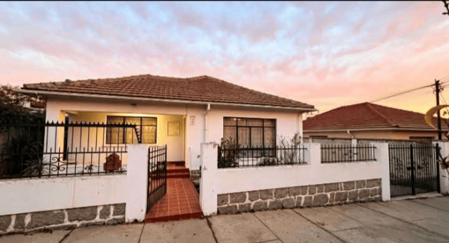 Casa en Quilpué - Casa en venta con estacionamiento 3D-2B en Cent...-1 Casa en Quilpué - Casa en venta con estacionamiento 3D-2B en Cent...-1