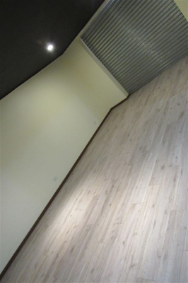 101073552-7