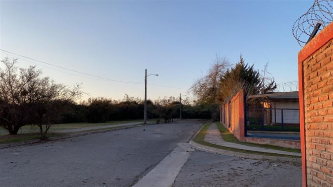 104006022-8