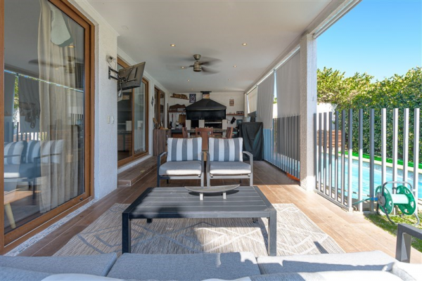 -4
