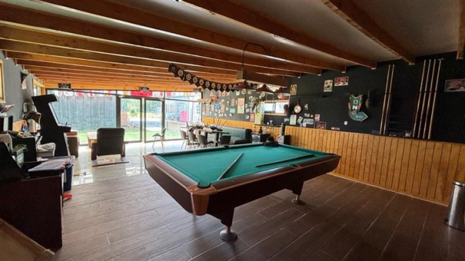 101087273-6