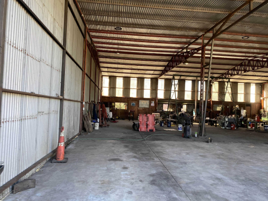 sitio-industrial-galpones-y-casa-(73460)-9