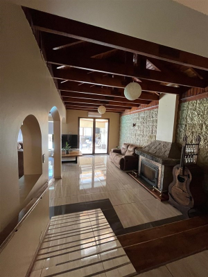 101092609-3