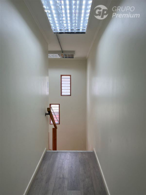 105068399-8