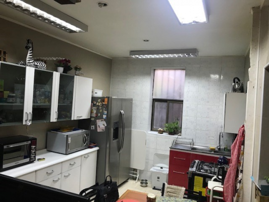 101132436-8