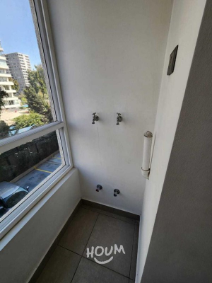 105852-8
