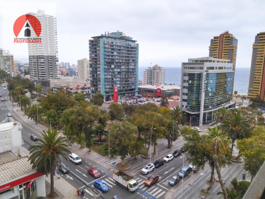 469707-3