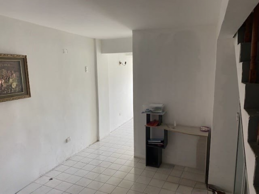 105129907-9