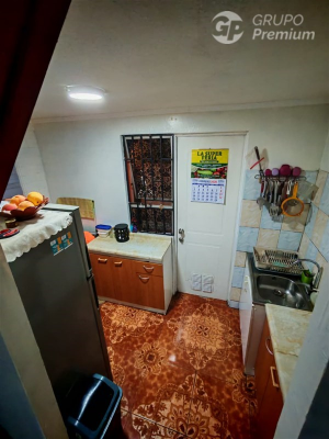 101074617-7