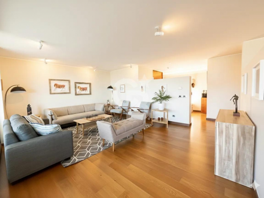37689-3