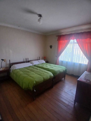 se-vende-amplia-y-centrica-casa-(150006)-9