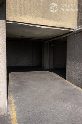102075136-9