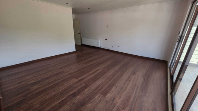 casa-en-coronel-4-dormitorios-+-sala-de-estar-(-8