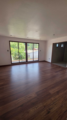 casa-en-coronel-4-dormitorios-+-sala-de-estar-(-9
