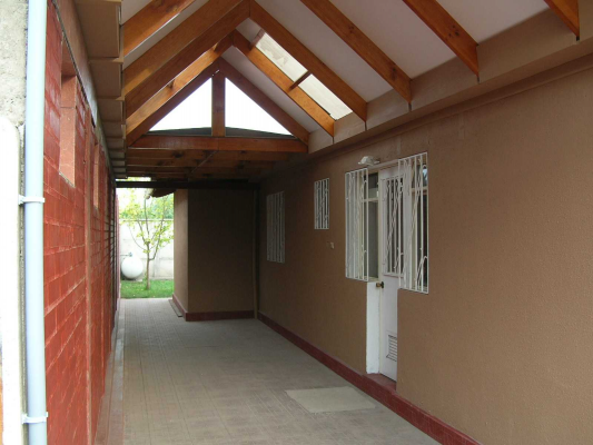 moderna-casa-con-excelente-conectividad-(153054)-6
