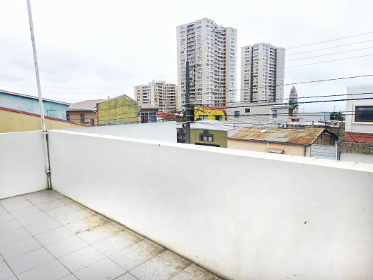 gran-casa-independiente-con-patio-cerro-placeres-8