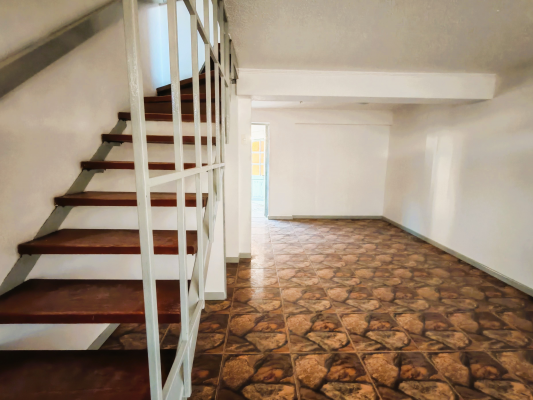 venta-casa-villa-alemana-4d-1b-troncos-viejos-4