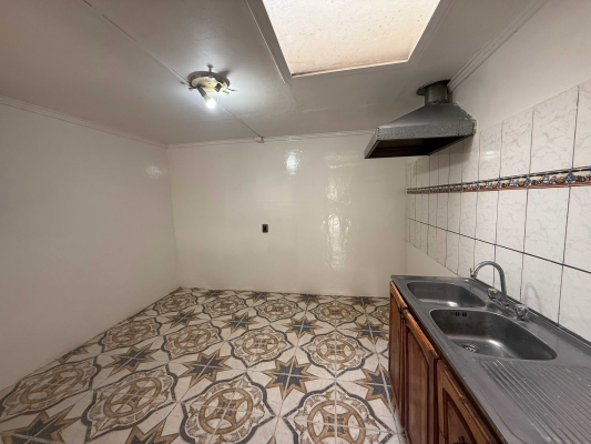 vendo-casa-3-dorm-2-banos-solo-al-contado-(110101)-5