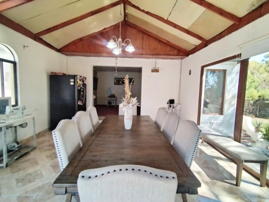 casa-en-lomas-de-lo-aguirre-con-gran-terreno-3