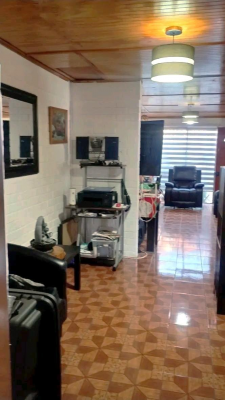 vendo-casa-en-villa-alemana-troncos-viejos-9