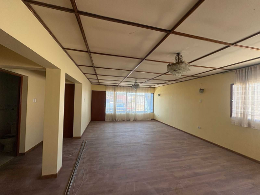 se-vende-gran-terreno-con-destino-comercial-(15-9