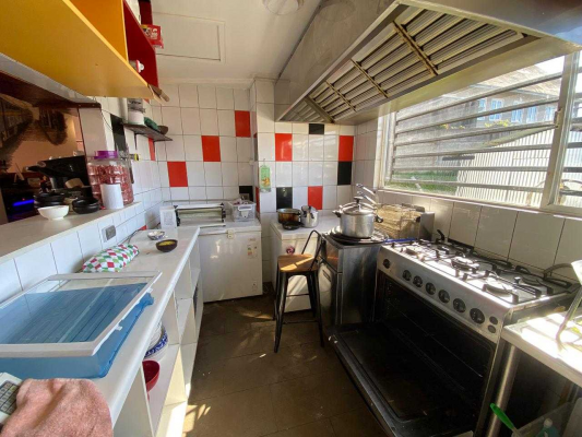 vende-derecho-a-llave-|-local-gastronomico-(158-9